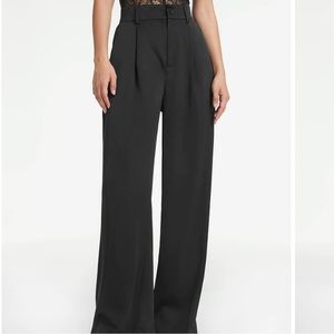 High Waisted Pleat Front Wide Leg Trousers
Black - size medium! new with tags!